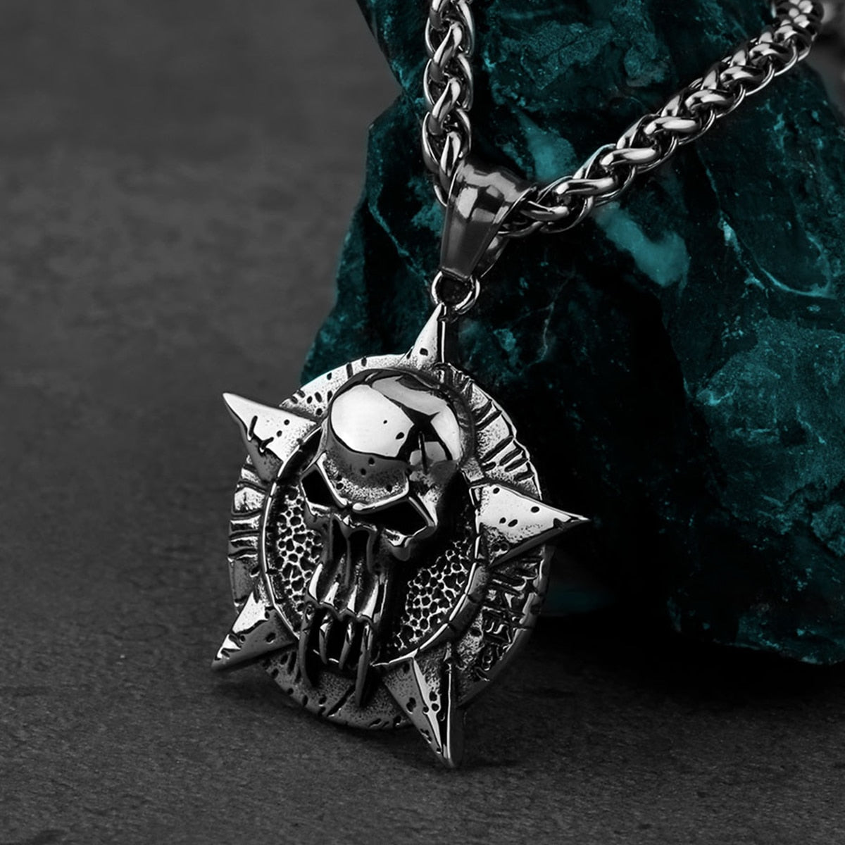 Neo-Gothic Pentagram Skull Men's Necklace Fashion Retro Hip Hop Biker Boutique Pendant Stainless Steel Jewelry Gift