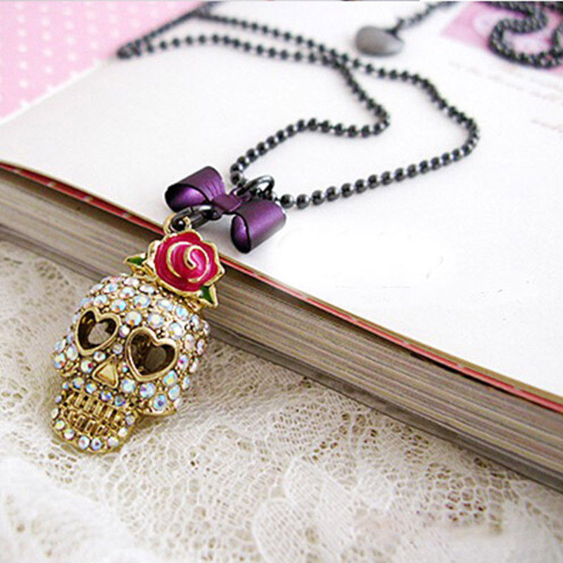 Skull Head Pendant Necklace With Rose Flower Bow Tie Long Chain Hot Gothic Hip Hop Femal Sweater Necklace Jewelry New