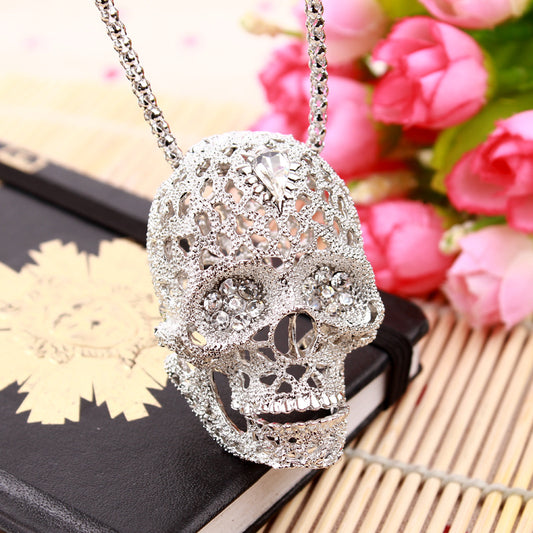 Skull Necklace Fashion Vintage European Jewelry Hollow Crystal Long Sweater Chain Pendant Skull Necklace WUU5000