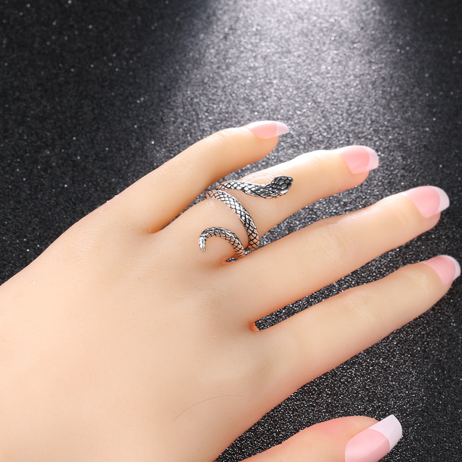 Fashion Snake Rings For Women Color Silver Heavy Metals Punk Rock Ring Vintage Animal Jewelry