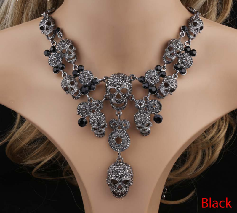 Metal Skull Pendant Crystal Chokers Skeleton Necklaces for Women's Fashion Vintage Imported Female Accessory