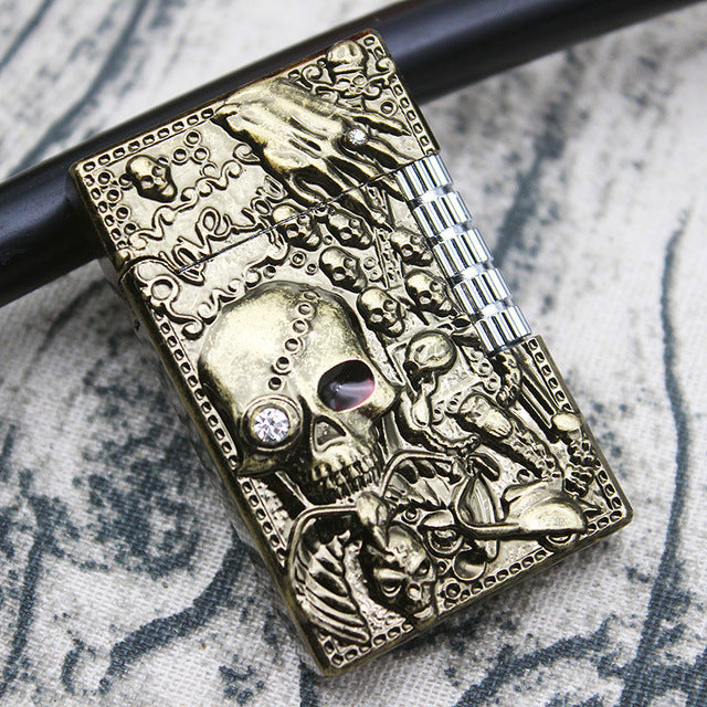 Metal Embossed Skull Gas Lighter Jet Flint Flip Side Grinding Cigarette Smoking Accessories
