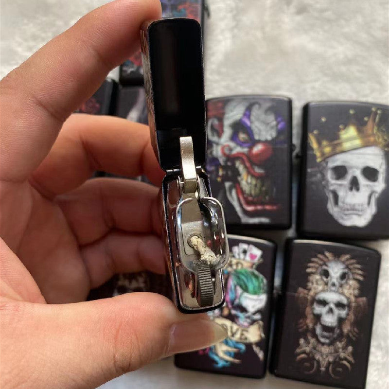 Windproof Lighter Metal Fashion Exquisite Skull Figure Grinding Wheel Lighter Cigarette Accessories