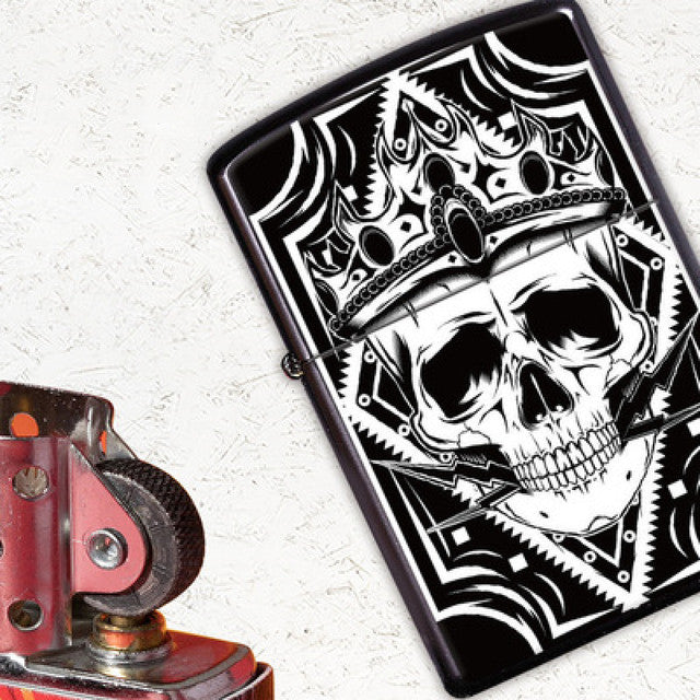 Windproof Lighter Metal Fashion Exquisite Skull Figure Grinding Wheel Lighter Cigarette Accessories