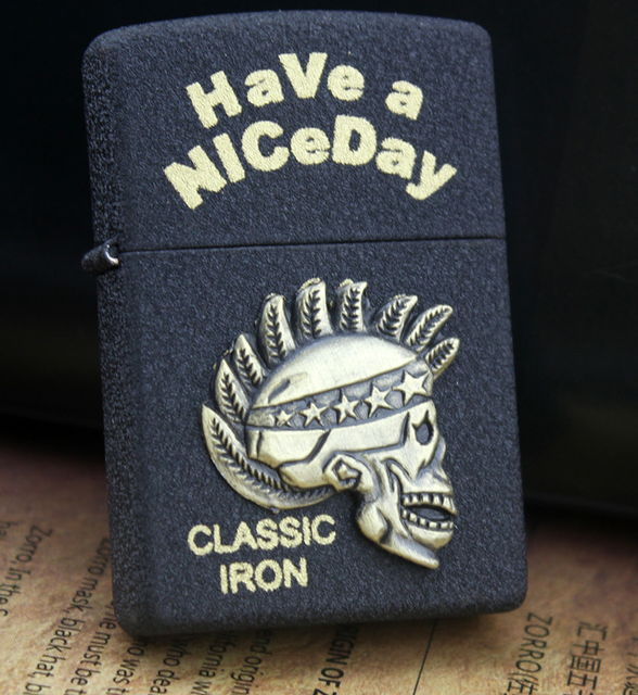 Universal Frosted lighters flints stone petrol matte oil lighters Men lighters Personal Retro Metal skull Cigarette lighters