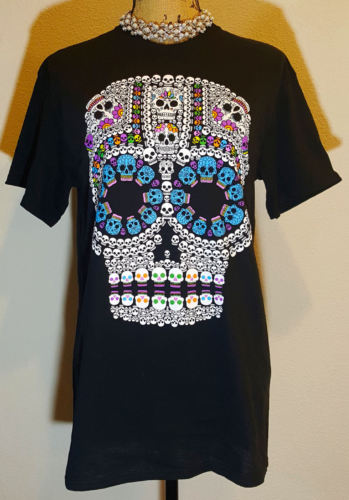 Small Sugar Skull Halloween Day of the Dead, Dia de los Muertos t-shirt