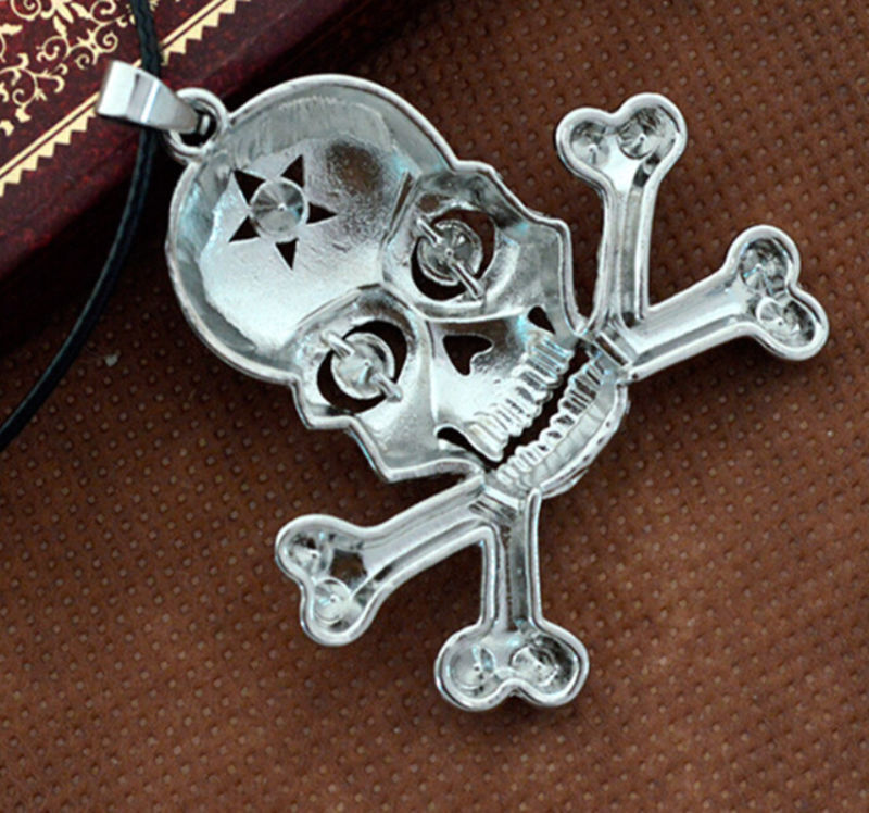 Men's Personalized Diamond Silver-Plated pirate Skull Pendant Chain Necklace