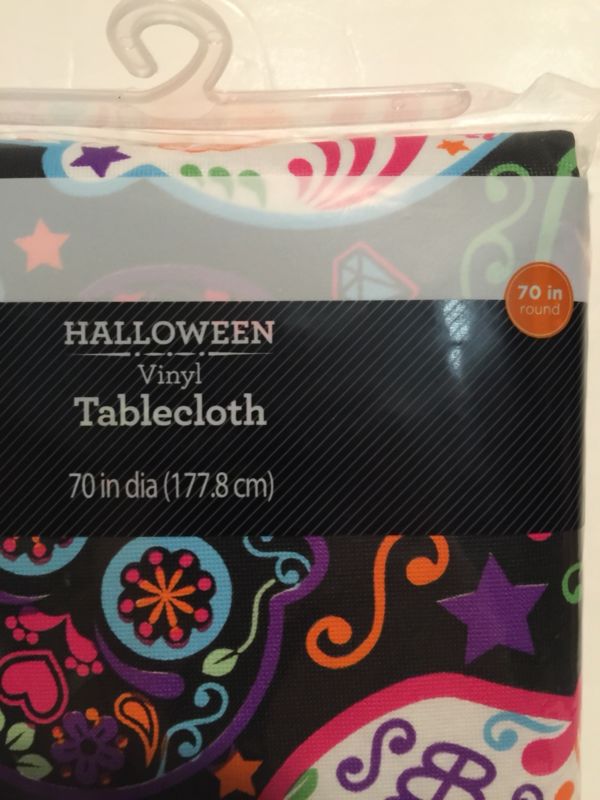 Halloween Dia De Los Muertos Vinyl 70" Round Tablecloth  Sugar Skull