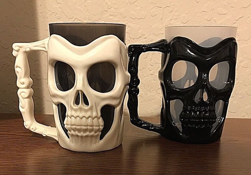 Plastic Skull Mug - Gothic Skull Mug - Pick Black or White NEW