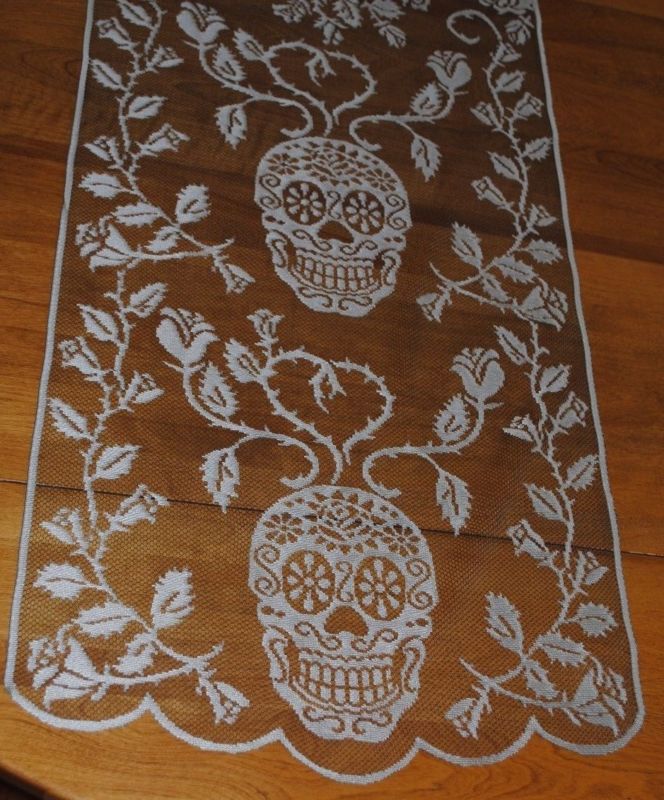 HERITAGE LACE SILVER & BLACK SKULL/ROSES TABLE  RUNNER 19X72ITEM A36