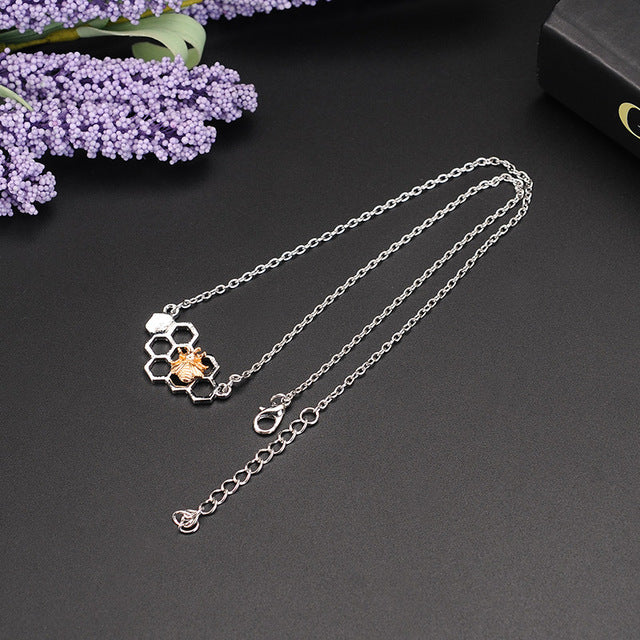 Charm Fashion Silver Necklaces for Women Girl Heart Honeycomb Bee Animal Pendant Choker Necklace Jewelry Party Prom Gift