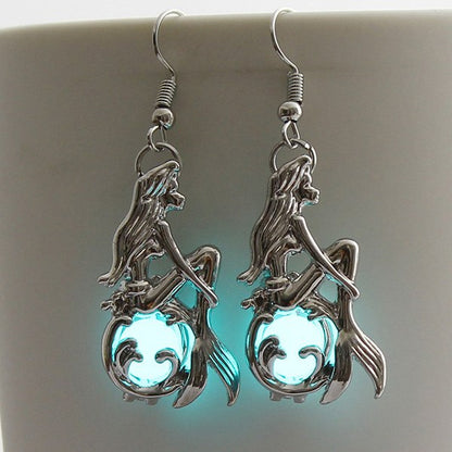 Stylish Glow in the Dark Luminous Earrings Mermaid Pearl Earring or Mermaid Noctilucent Earrings Halloween