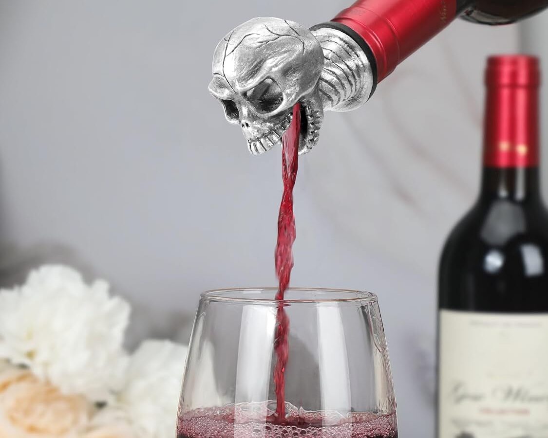 Skull Wine Pourer Spout for Bottles, Skeleton Head Liquor Pourer Stopper for Halloween Party, Gothic Bar Accessories for Wine Whiskey Spirits, No Drip Wine
