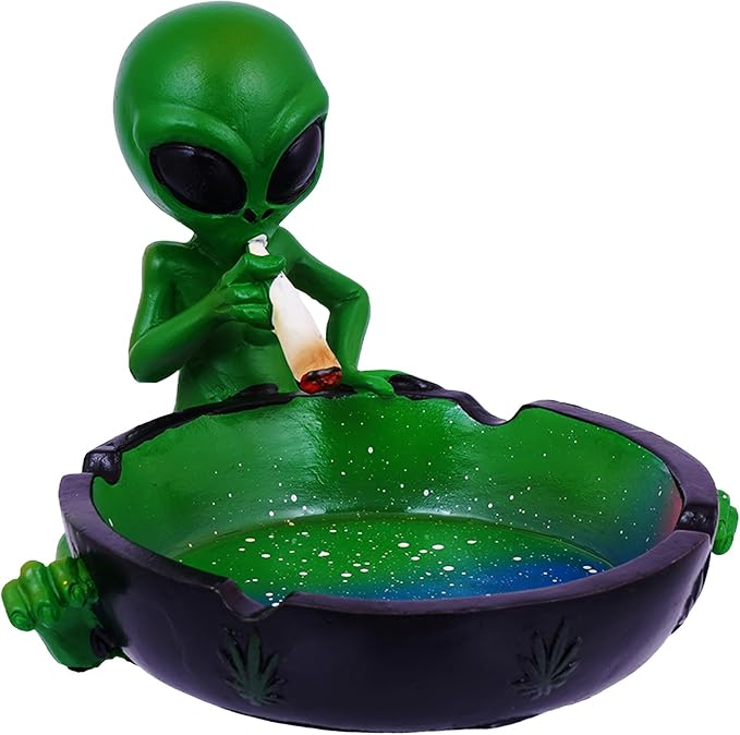 Fantasy Gifts, Ornament, Alien Smoking Ashtray, Home Décor, Multicolor, 4 inches - skull ashtray