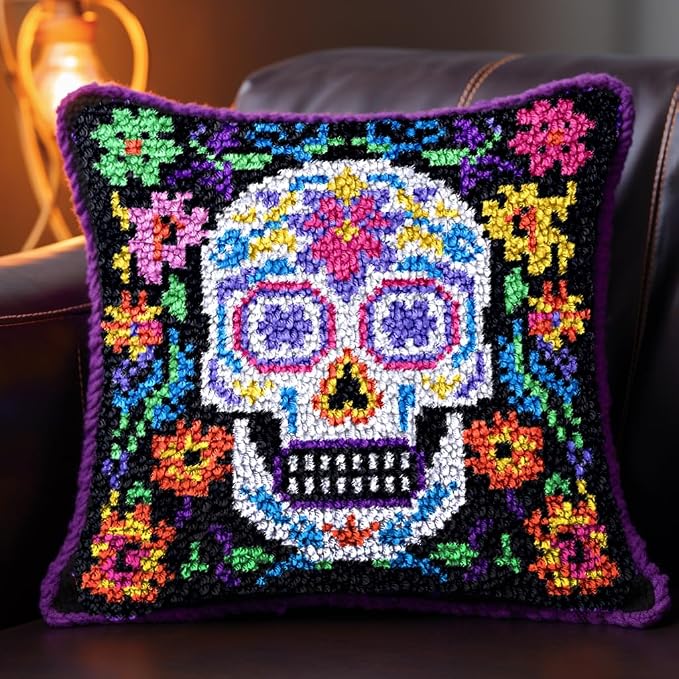 Latch Hook Kits Pillow Colorful Skull Printed Canvas Cushion Crochet Yarn Needlework DIY Hook Latch Kit Embroidery Pillowcase Rug Cover Home Sofa Halloween Decoration 43x43cm