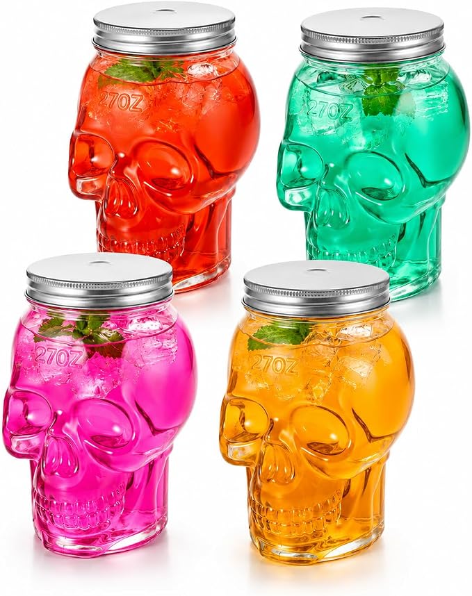 VOSAREA 4pcs Halloween Beverage Bottles Clear Skull Shaped Jar Cups 800ml Plastic Drink Bottles with Screw Straw Hole Lid Party Water Tumbler Skull Beverage Juice Mug