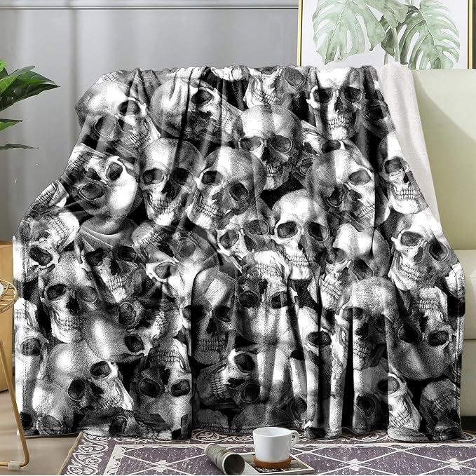 Ultra Soft Fleece Blanket- Lightweight & Warm Throw Blanket for Couch, Cozy Plush Sherpa Blanket for Adults Kids, Durable & Easy Care (Retro Skull, 40×50 in)